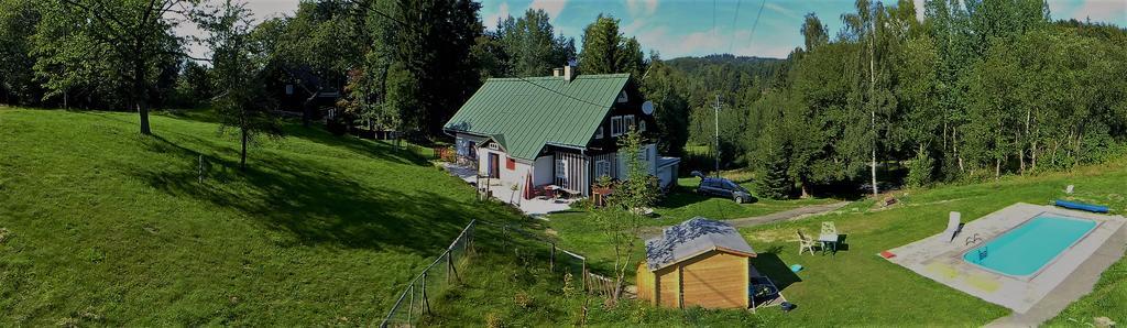 Na Slunecni Pohadkova Chaloupka Ve Sladke Dire Prichovice  Ngoại thất bức ảnh